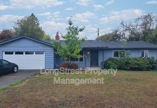 Building Photo - 1930 NW Kings Blvd