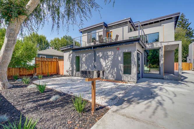 Foto principal - 534 N Whisman Rd