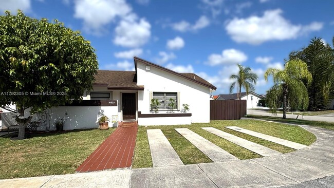 Building Photo - 10933 SW 146th Ct