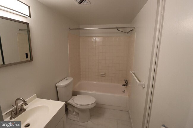 Foto del edificio - 10850 Green Mountain Cir