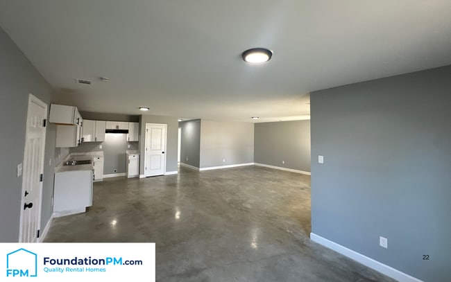 Building Photo - 555 Monteagle Dr