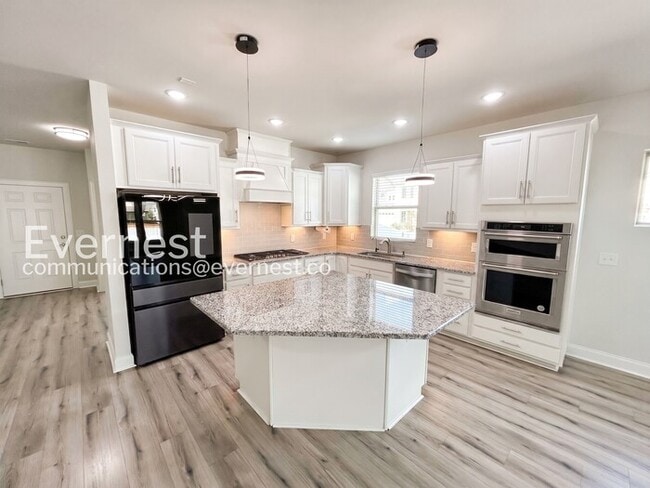 Foto del edificio - 732 Prescott Ln