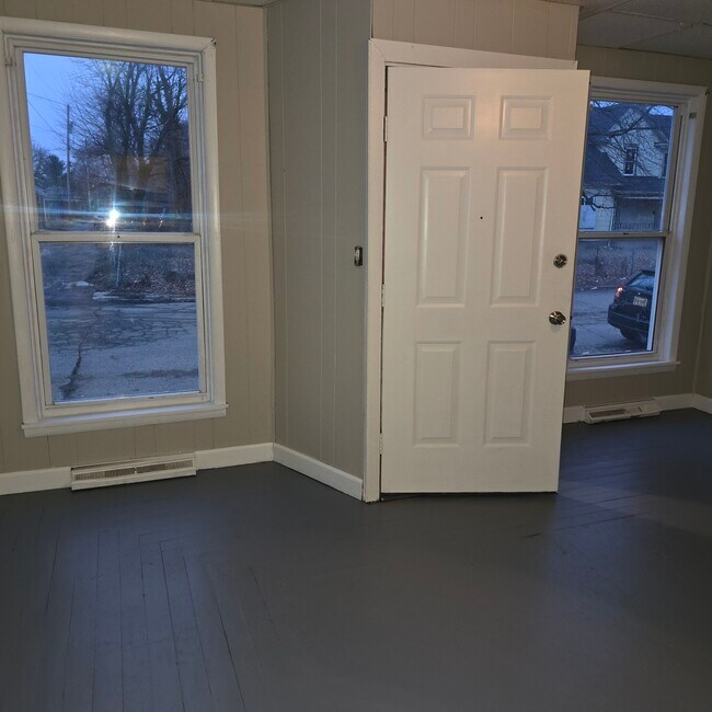 Foto del edificio - 55-57 West Parkwood Avenue