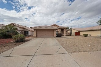 Building Photo - 2810 S Los Altos Pl