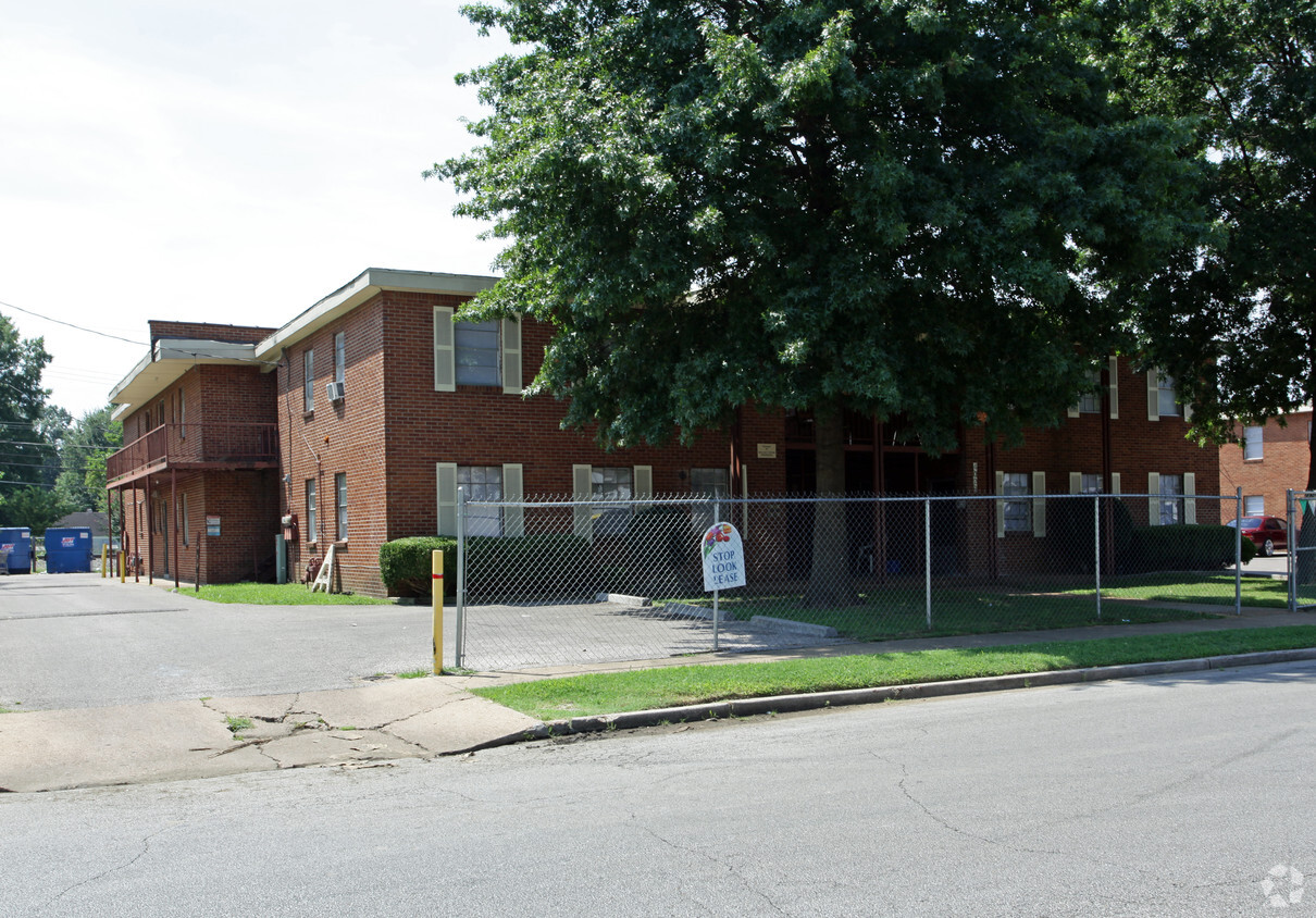 Foto del edificio - Graham Manor Apartments