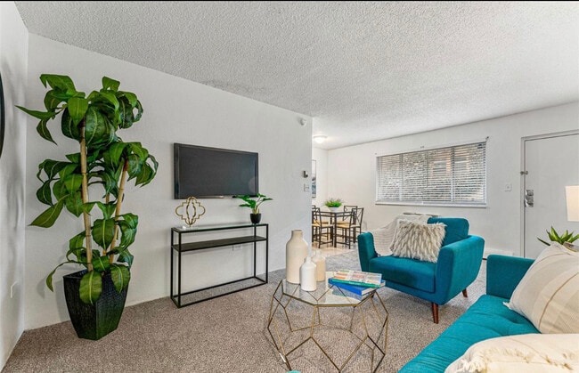 Photo - 1045 N Pennsylvania St Apartment