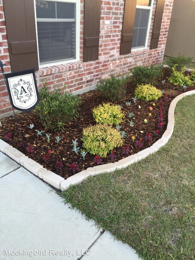 Foto del edificio - 3 br, 2 bath House - 2703 E. Crescent Cove