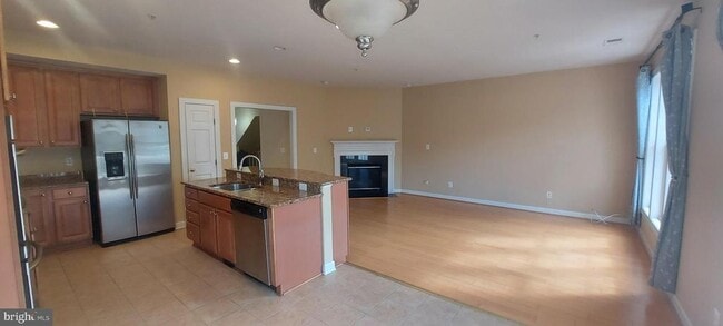 Foto del edificio - 575 Odendhal Ave