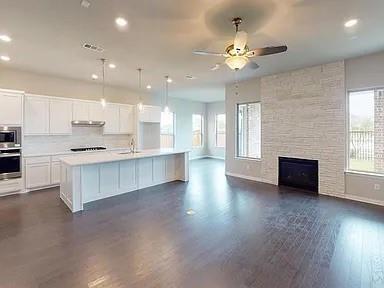 Building Photo - 3001 Renmuir Dr