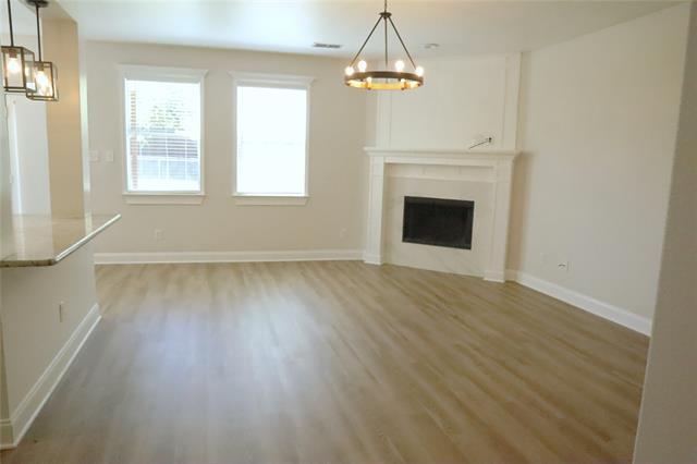 Foto del edificio - 1121 Golden Eagle Ct