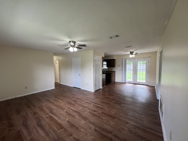 Building Photo - Home for Rent
