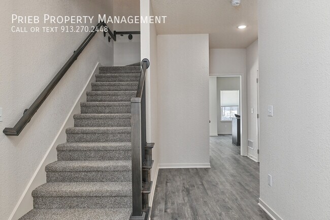 Foto del edificio - 3246 N 103rd Pl