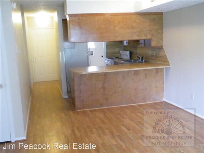 Foto del edificio - 624-626 S Oak St