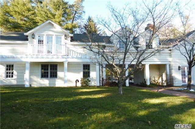 Building Photo - 384 Oyster Bay Road