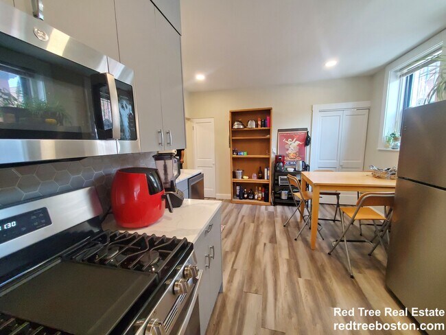 Photo - 1914 Beacon St Apartment