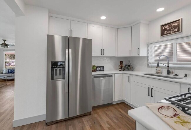 Foto del edificio - 634 Meade St