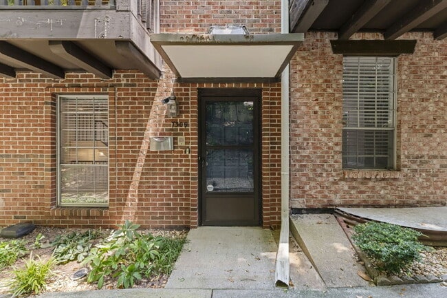 Building Photo - 7309 Cardigan Cir