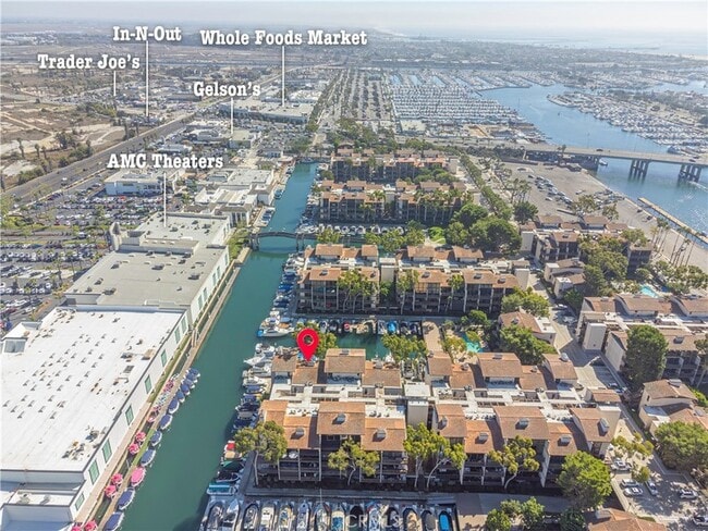 Foto del edificio - 6336 Marina Pacifica Dr N