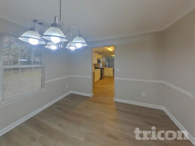 Building Photo - 822 Cascade Crossing