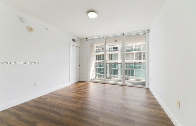 Building Photo - 31 SE 5th St