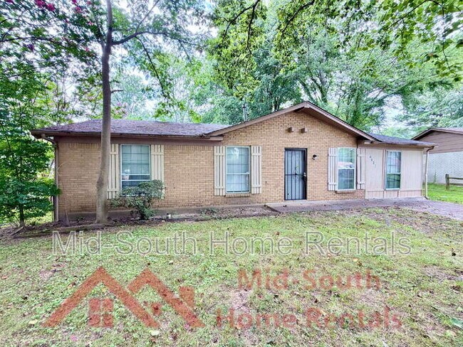 Foto del edificio - 4627 Crystal Springs Dr