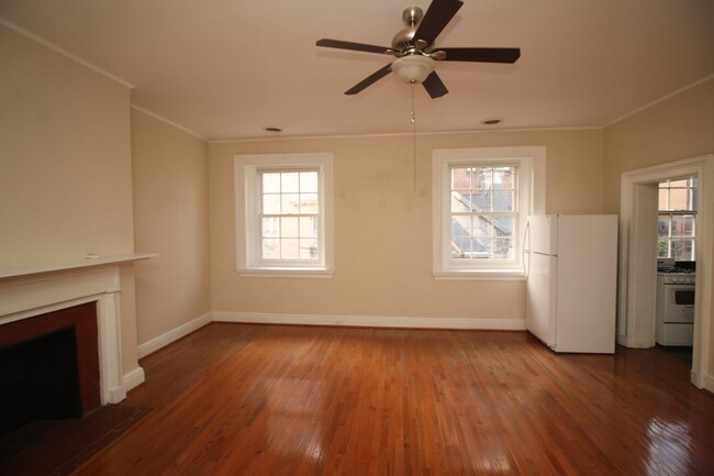 Foto del edificio - Awesome 1BD/1BA Mt. Vernon Condo w/ Privat...
