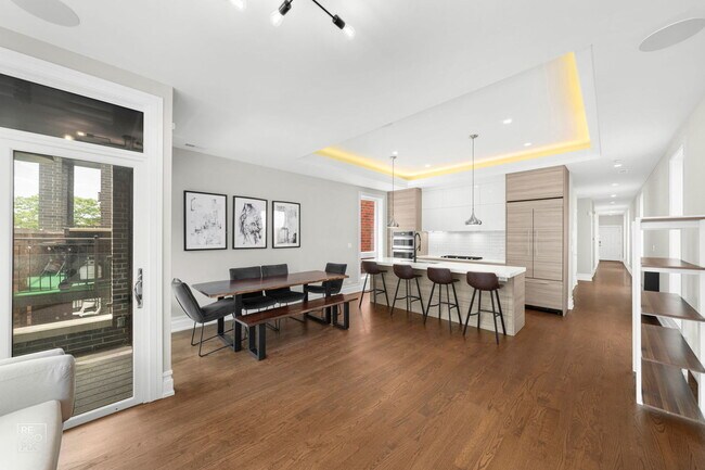 Foto del edificio - 1448 W Chestnut St