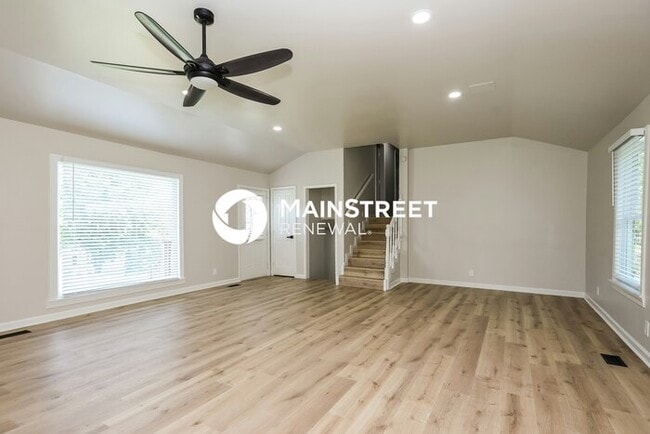 Photo - 4 Bedroom Pet-Friendly Home in OLD HICKORY, TN with Main Street Renewal