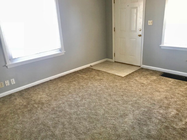 Foto del edificio - 1027 E Columbia St