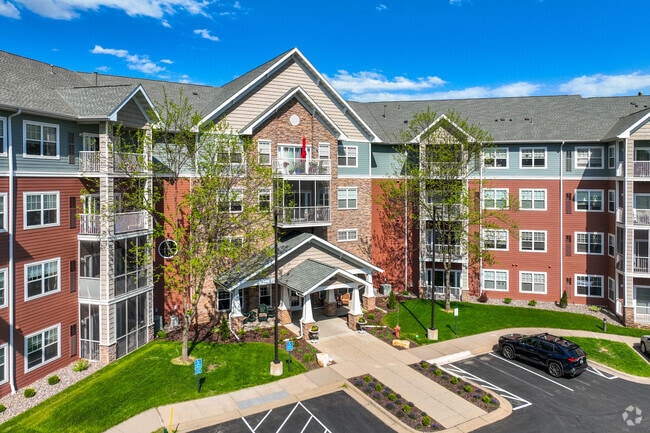 Applewood Pointe of Woodbury