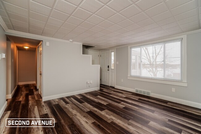 Building Photo - 127 Woods Ave
