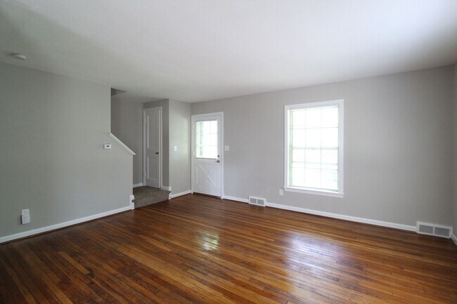 Foto del edificio - 2 Bedroom 1 Bath Duplex In The Waldo Area