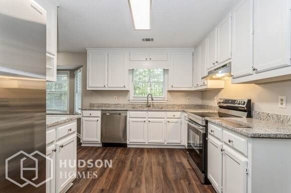 Building Photo - NOW AVAILABLE! - 115 Fox Hole Ct, Loganvil...