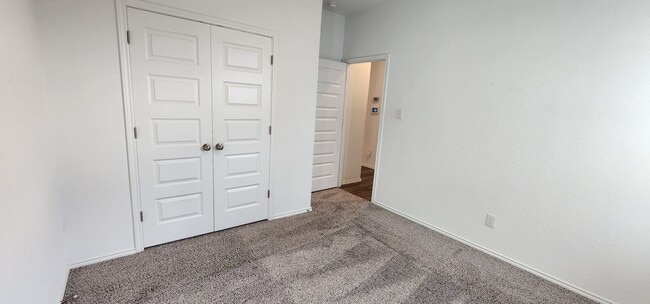 Foto del edificio - 4150 Admirals Bnd