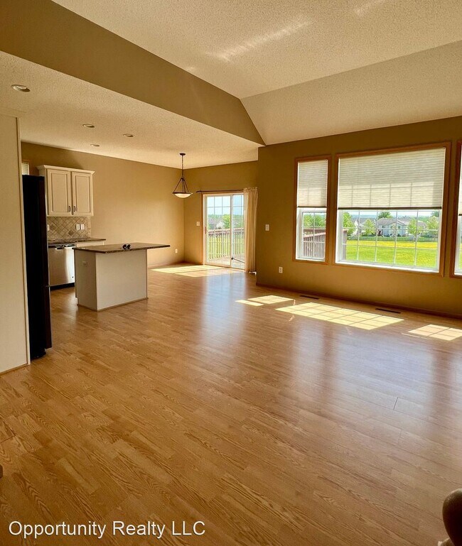 Foto del edificio - 4 br, 3 bath House - 3614 Kenosha Dr NW