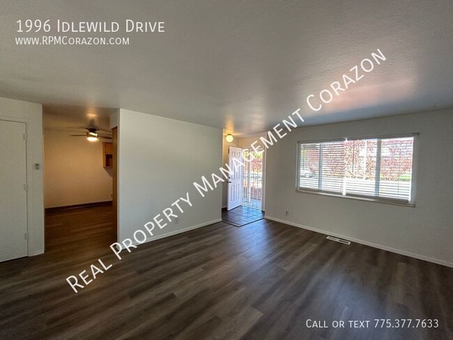 Building Photo - 2 Bedroom, 1 Bath, 1 Car Garage Apartment ...