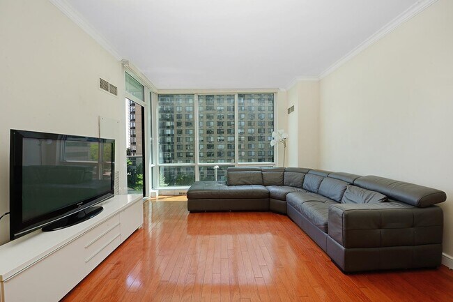 Foto del edificio - 20 Newport Pkwy