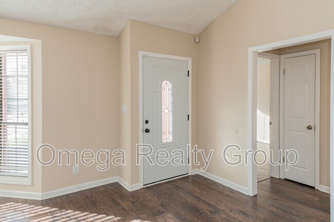 Foto del edificio - 140 Hambleton Rd