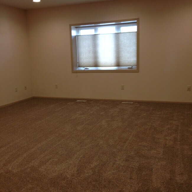Large open concept living and kitchen area - 111 Main St