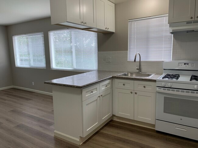New Cabinets, granite counters - 1713 Lincoln Ave