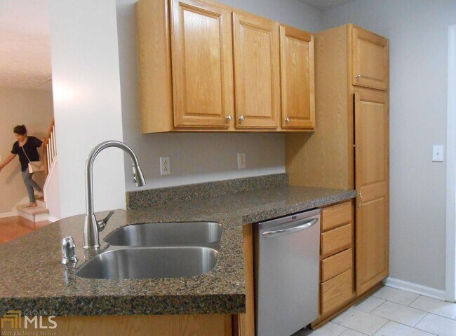 Foto del edificio - 3810 Pheasant Run Trce