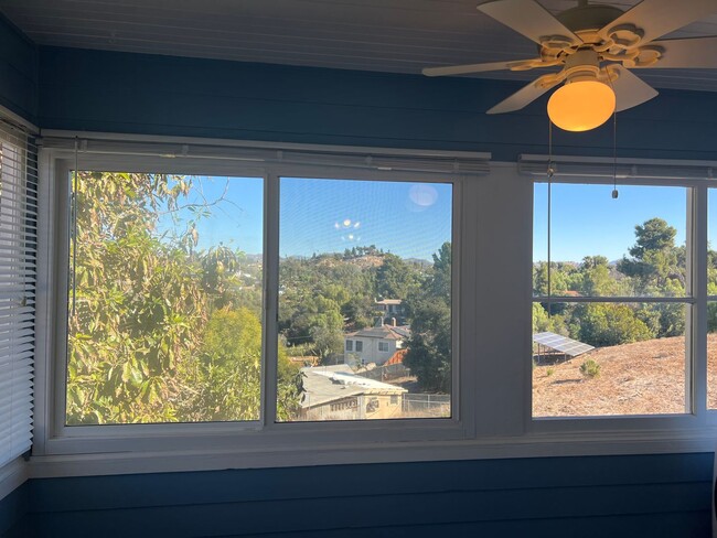 Building Photo - LOMITA ROAD Duplex