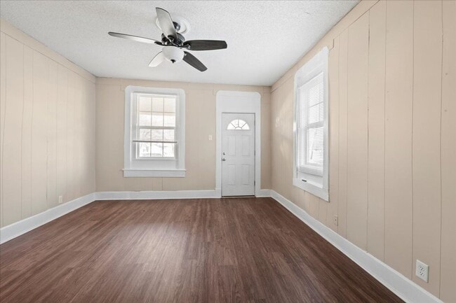 Photo - 119-119 N Grant Ave Apartment