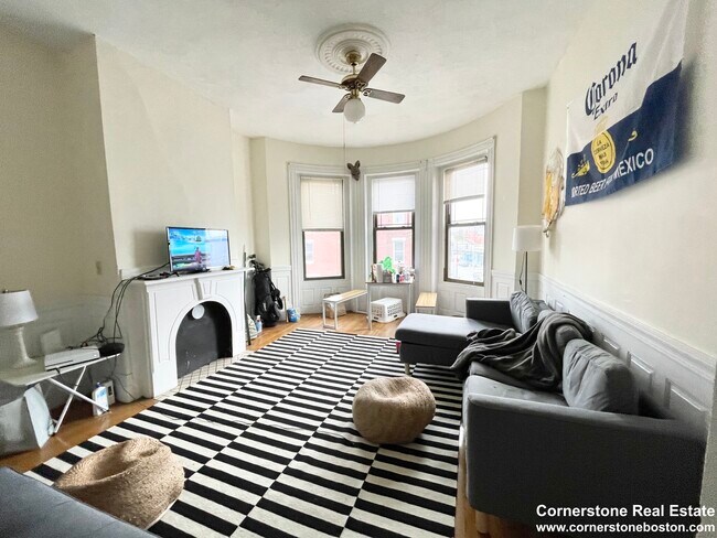 Foto del edificio - 1451 Tremont St