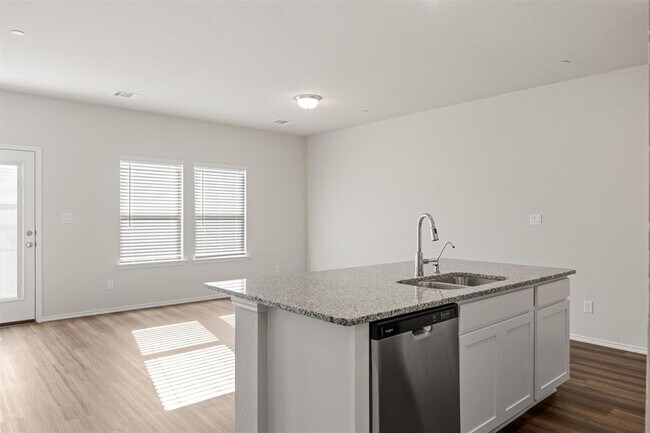 Building Photo - 12811 Village Spun Plz