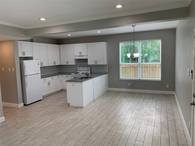 Foto del edificio - 4221 Alvin St