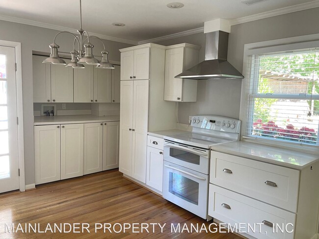 Foto del edificio - 2 br, 1 bath House - 11273 SW CAPITOL HWY