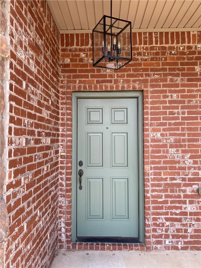 Foto del edificio - 2311 N Cornwall Ave