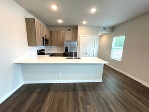 Building Photo - 1340 Co Rd 1106