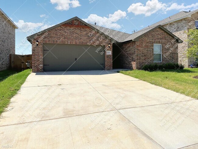 Foto del edificio - 3 br, 2 bath House - 2513 Scarlet Ln